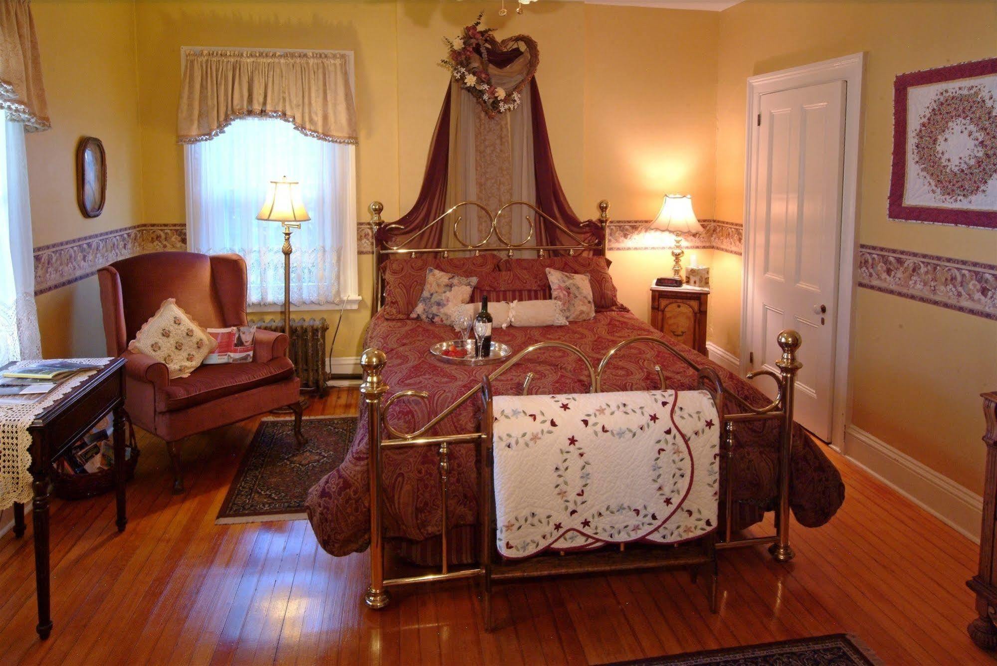 Bricktown Inn Haverstraw Экстерьер фото