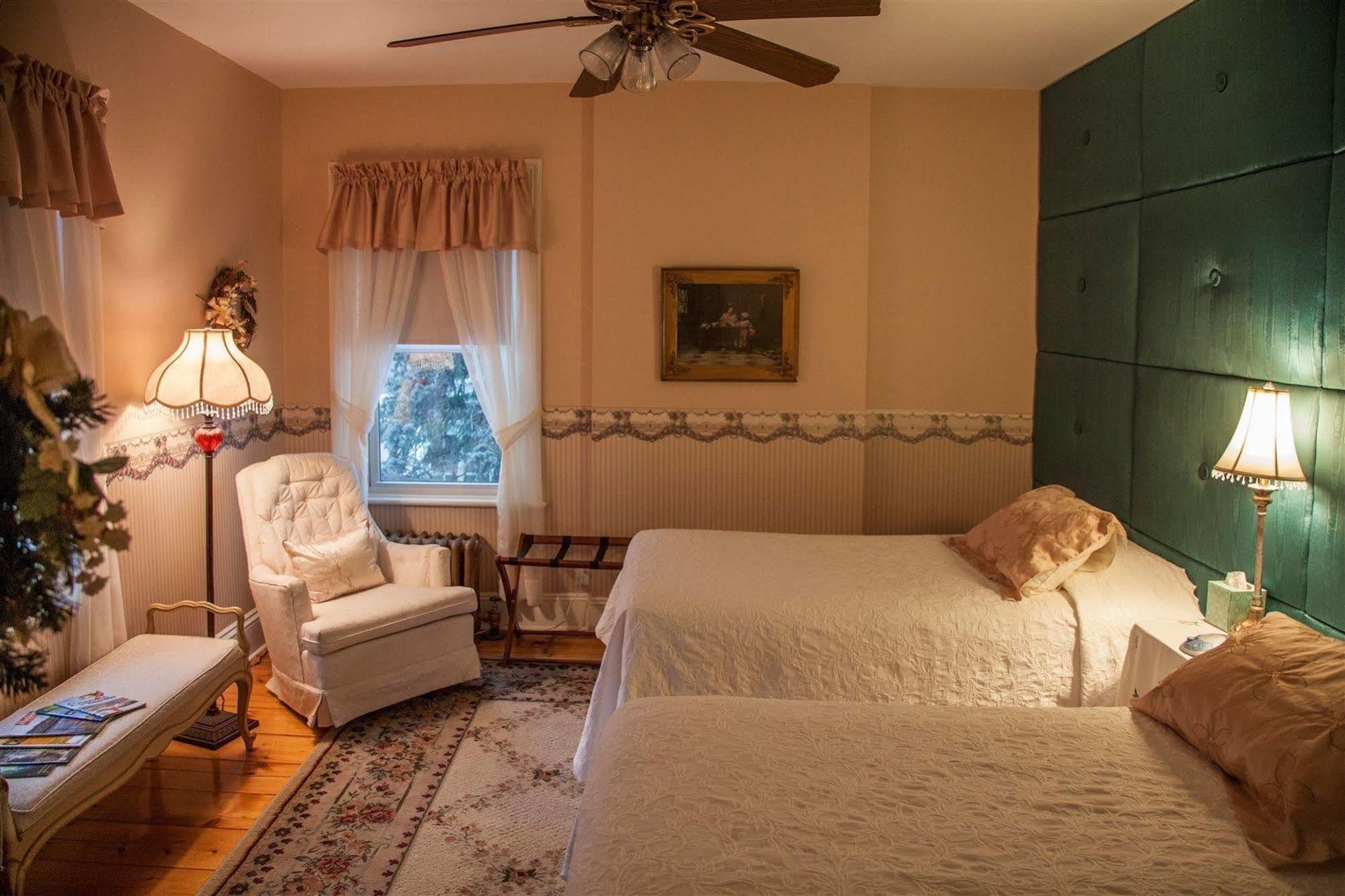 Bricktown Inn Haverstraw Экстерьер фото