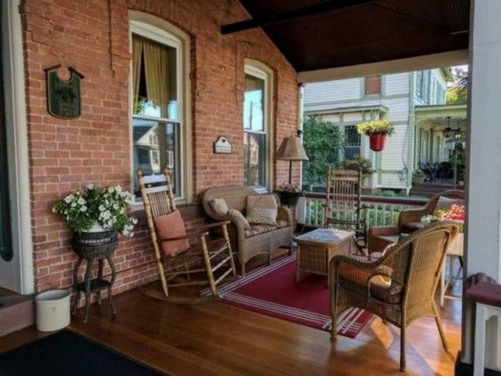 Bricktown Inn Haverstraw Экстерьер фото